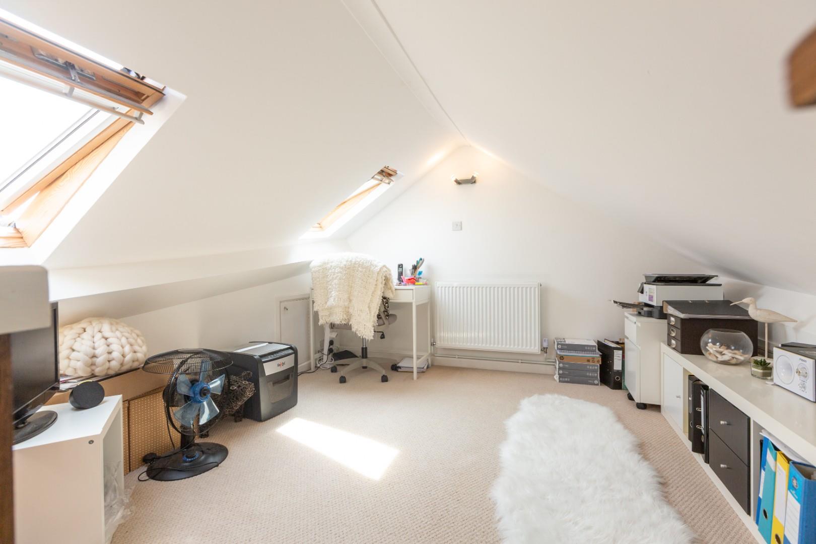 Woodville Road, Mumbles, Swansea, SA3 4AD